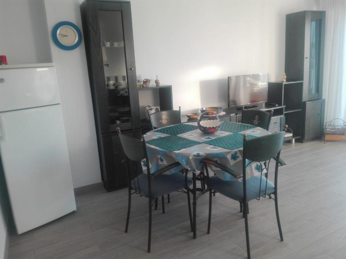 Precioso Apartamento En 阿尔姆尼卡 外观 照片